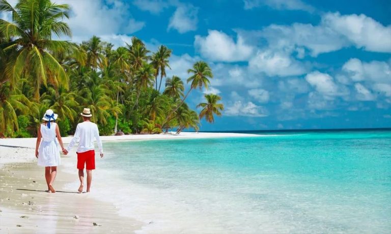 Kenya Bush & Beach Honeymoon – Masai Mara & Diani (7 Days)